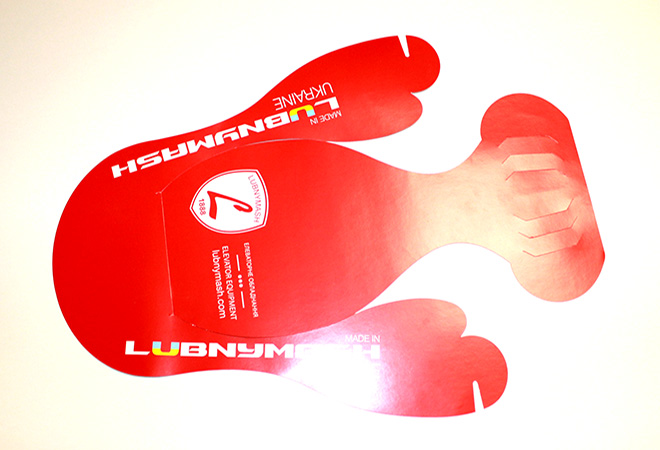 Кепки картонные с лого.jpg